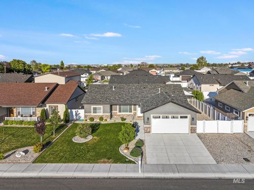 1367 Shelbi St, Twin Falls, ID, 83301-7793 | Card Image