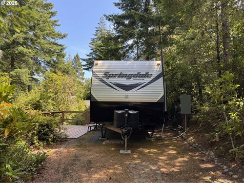 248 Horseshoe Bnd, Florence, OR, 97439-8772 | Card Image