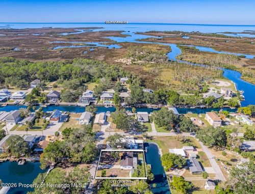 5261 Circle Dr, Weeki Wachee, FL, 34607-1404 | Card Image