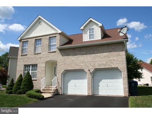 5 Vaccaro Rd, LAWRENCEVILLE, NJ, 08648-1324 | Card Image