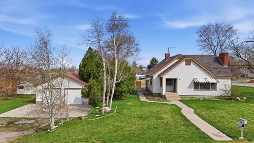 195 E 300 S, Richmond, UT, 84333-1618 | Card Image