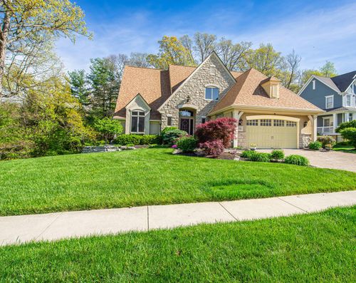 746 Matthews Brook Ln, Powell, OH, 43065-8348 | Card Image