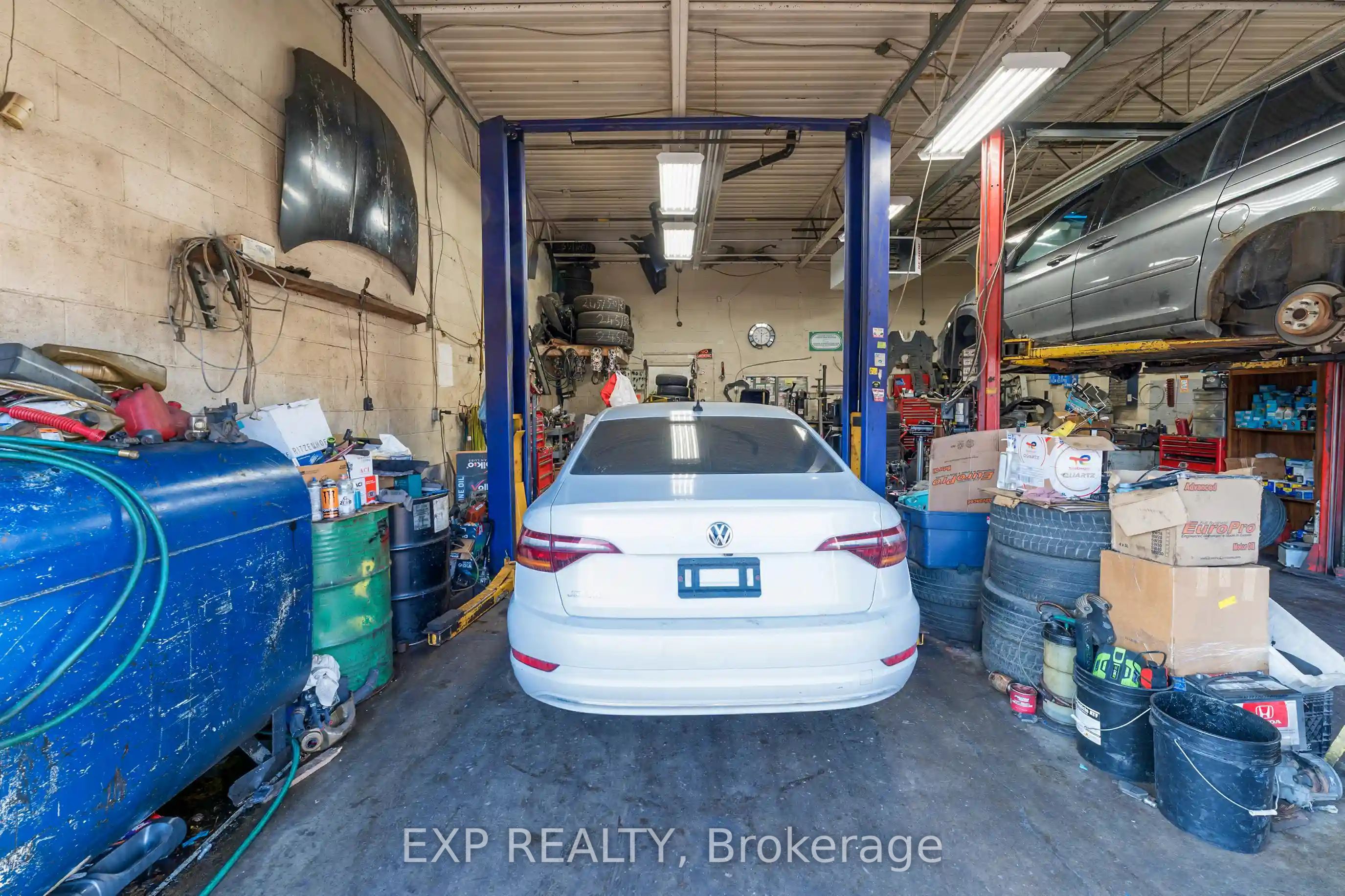 Commercial Sale in Toronto W05 5