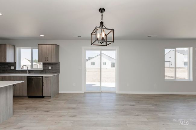 5302 E Burnte Peak St, House other with 4 bedrooms, 3 bathrooms and 3 parking in Nampa ID | Image 7