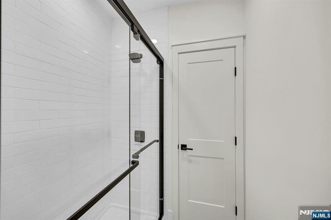 11 Aspen Dr, Townhouse with 3 bedrooms, 4 bathrooms and null parking in Cedar Grove NJ | Image 40