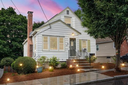 195 Glenellen Rd, Boston, MA, 02132-5706 | Card Image