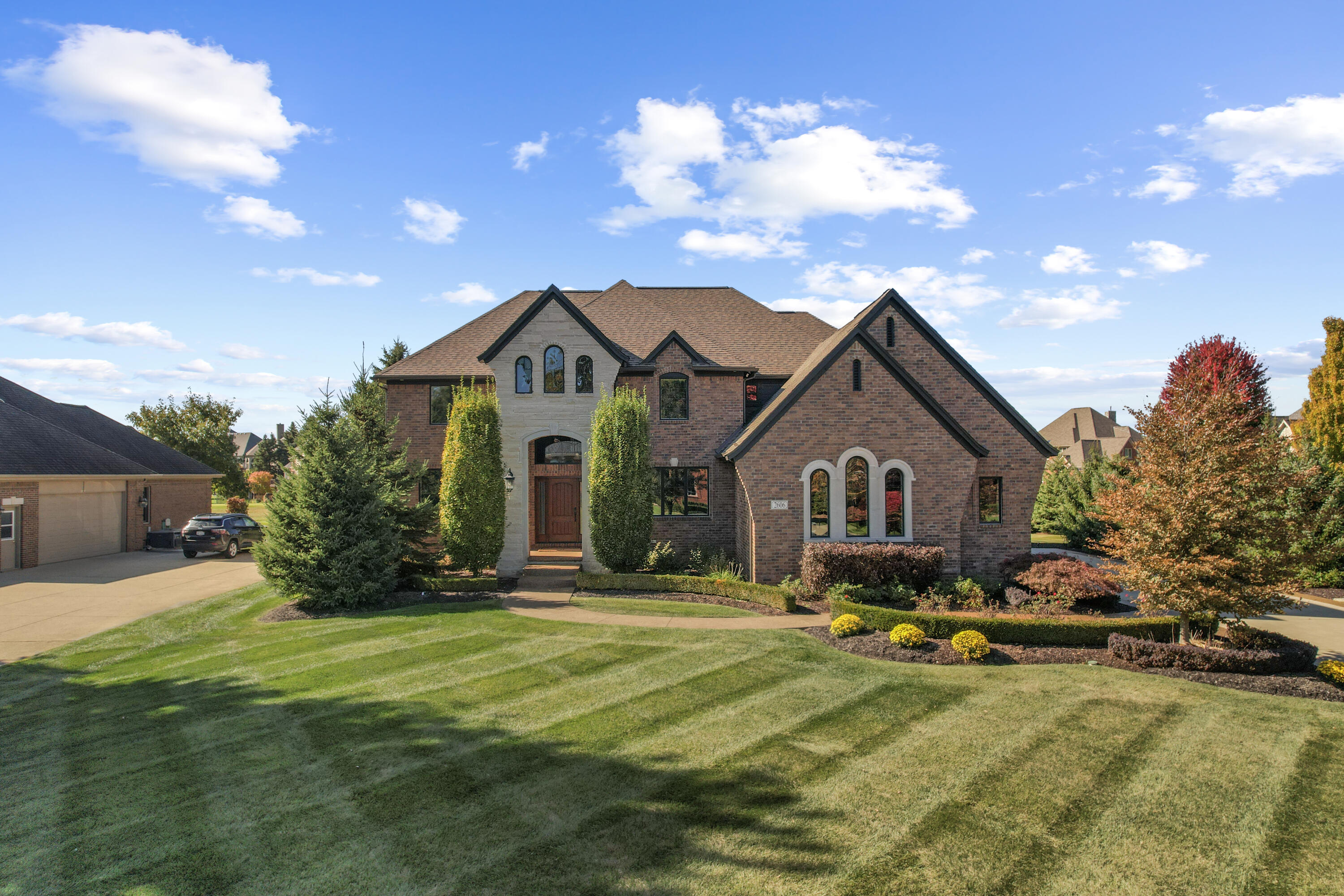 2606 Pebble Beach Drive, For Sale in Oakland Zoocasa