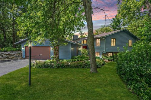 7807 Big Timber Trl, Middleton, WI, 53562-4110 | Card Image