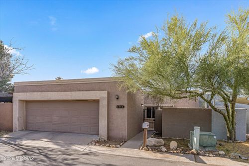 1342 W Placita Cobre, Tucson, AZ, 85745-2729 | Card Image