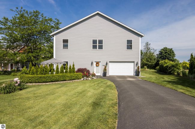 1457 Braemar Dr, House other with 3 bedrooms, 2 bathrooms and null parking in Traverse City MI | Image 41