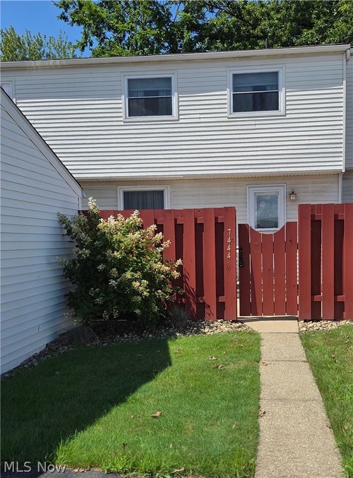 7444 Noble Ct, Mentor, OH, 44060-5230 | Card Image