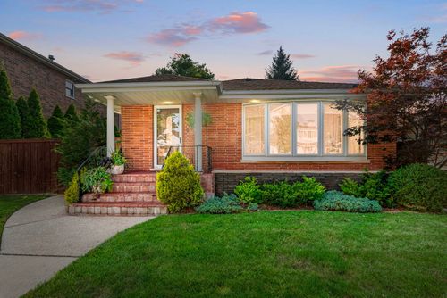 2424 Wood St, River Grove, IL, 60171-1760 | Card Image