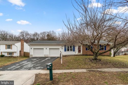 7818 Metacomet Rd, HANOVER, MD, 21076-1243 | Card Image