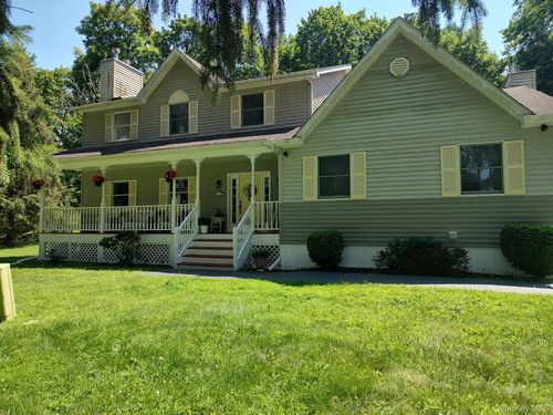 6 Summer Winds Ct, Cornwall On Hudson, NY, 12520-1442 | Card Image