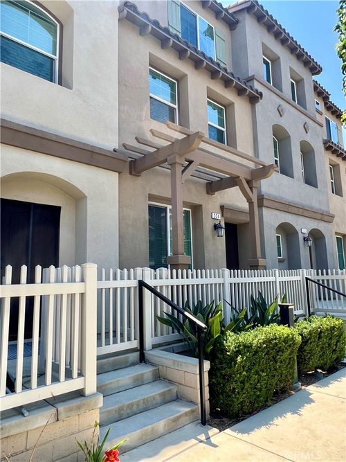 338 N Fenimore Ave, Azusa, CA, 91702-3924 | Card Image