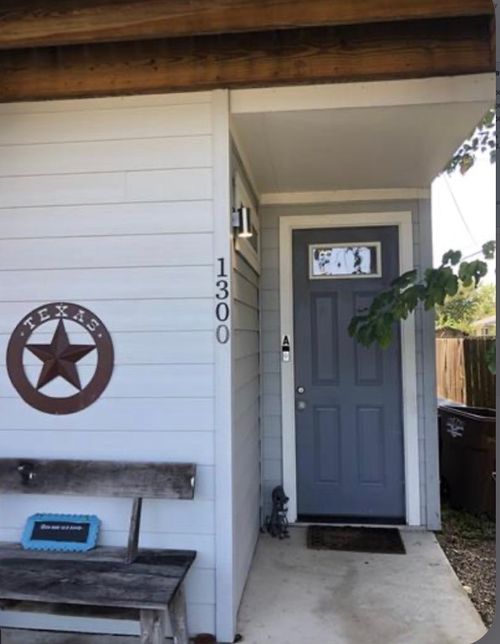 unit-a-1300 Hausman, Lockhart, TX, 78644-2152 | Card Image