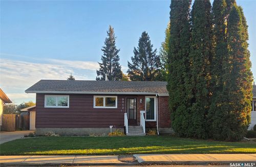 9012 Mitchell Avenue, North Battleford, SK, S9A3J7 | Card Image