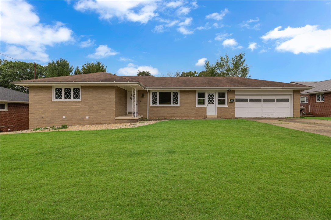 Daniel Dr, Aliquippa, PA 15001
