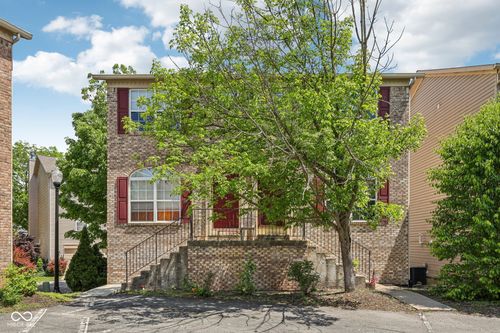 3052 Skylar Ln, Indianapolis, IN, 46208-4899 | Card Image