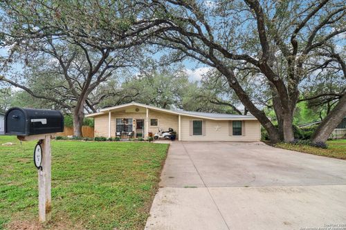 503 Mockingbird Ln, Devine, TX, 78016-1311 | Card Image