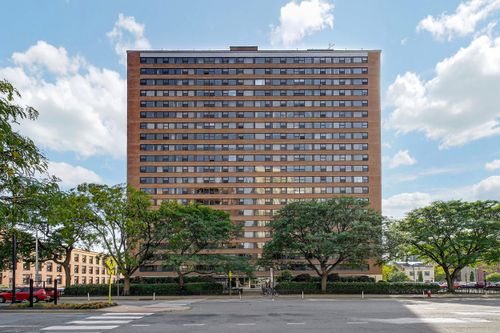 10g-135 Montgomery St, Jersey City, NJ, 07302-4626 | Card Image