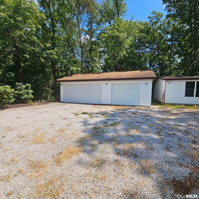 22488 N Mayflower Ln, House other with 3 bedrooms, 2 bathrooms and null parking in Dix IL | Image 42