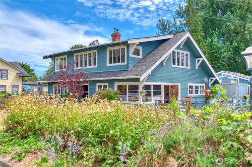 1379 Gulf Rd, Point Roberts, WA, 98281-9004 | Card Image