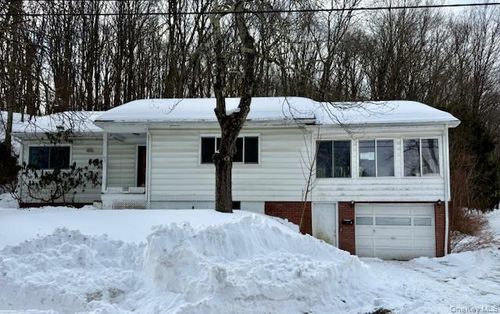 7 Christopher Ave, Highland, NY, 12528-1603 | Card Image