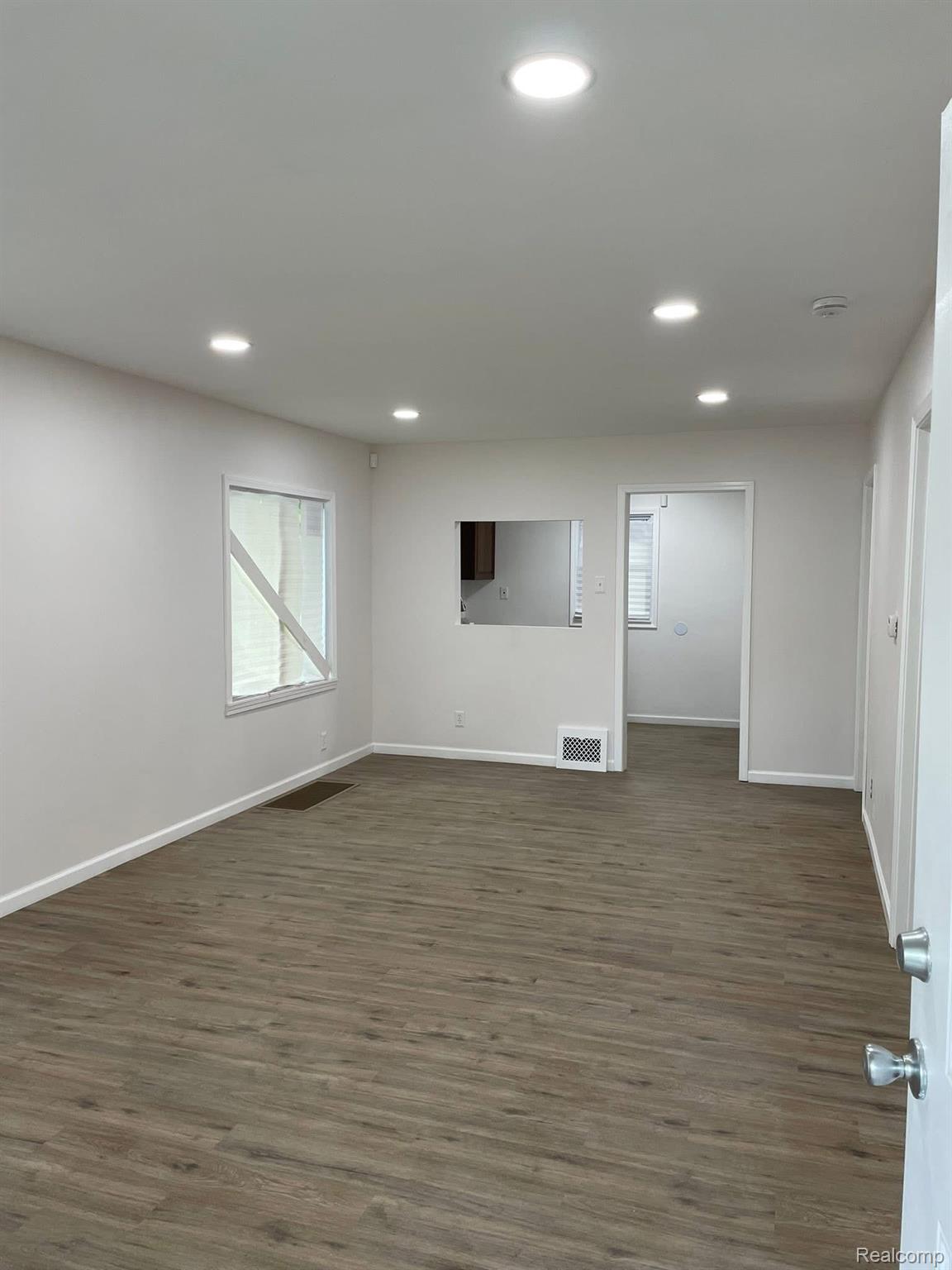 Residential Lease in Flint 4