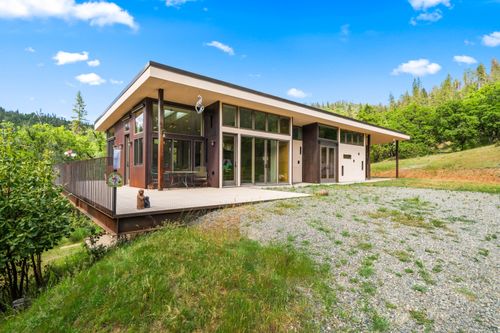 6691 Reading Creek Rd, Douglas City, CA, 96024 | Card Image