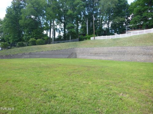 1220 Radcliffe Ave, Kingsport, TN, 37664-2028 | Card Image