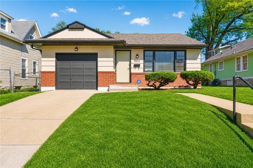5503 Forest Ave, Kansas City, MO, 64110-2813 | Card Image