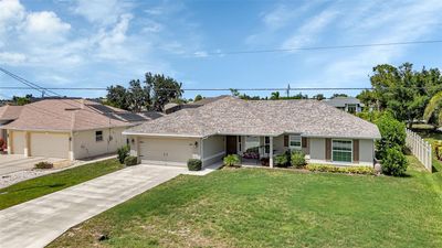 73 Pine Valley Lane, House other with 3 bedrooms, 2 bathrooms and null parking in Rotonda West FL | Image 1