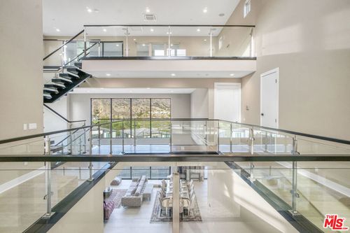 11848 N Hillsborough Ln, Porter Ranch, CA, 91326-4980 | Card Image