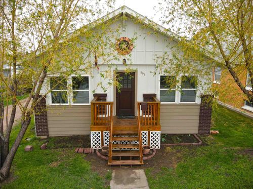 808 Harding Street, Belle Fourche, SD, 57717 | Card Image