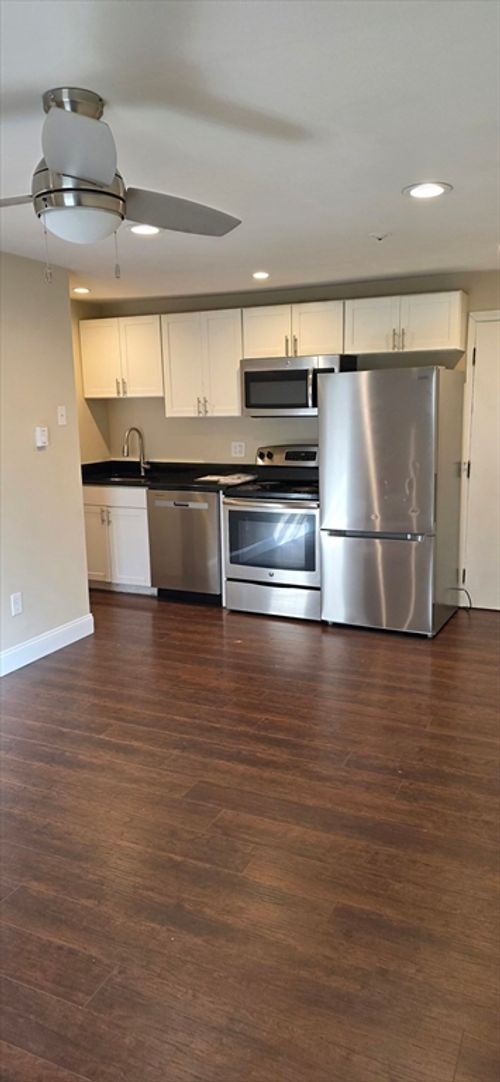 apt-307-1 Old Colony Rd, Mansfield, MA, 02048-2184 | Card Image