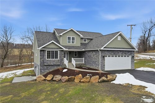 5149 Watters Rd, Lower Burrell, PA, 15068-8709 | Card Image