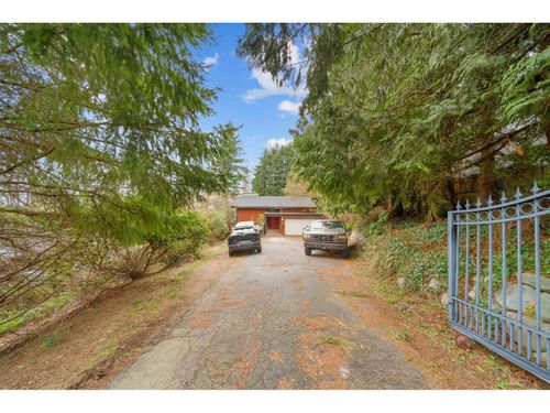 7701 Horne St, Mission, BC, V2V3Y8 | Card Image