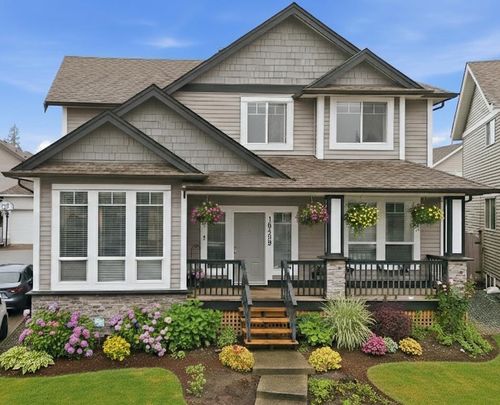 16459 59a Ave, Surrey, BC, V3S6M6 | Card Image