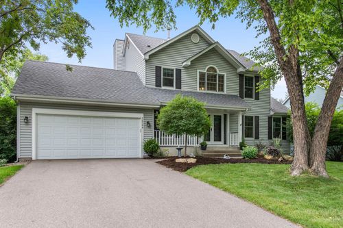 16344 Millford Dr, Eden Prairie, MN, 55347-2207 | Card Image