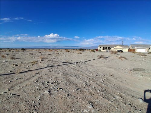 1461 Stamford Ave, Thermal, CA, 92274 | Card Image