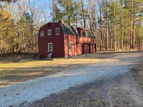 43 School House Ln, East Hampton, CT, 06424-1886 | Card Image