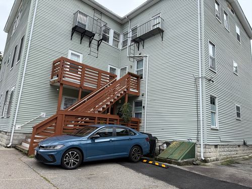 cr-125 High St, North Attleboro, MA, 02760-6622 | Card Image