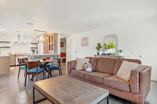 490 W Palm Vista Dr, Palm Springs, CA, 92262 | Card Image