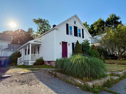 42 Broad St, North Attleboro, MA, 02760-1113 | Card Image