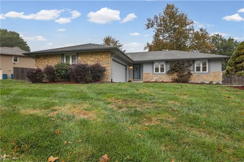 18800 E 28th Ter S, Independence, MO, 64057-1612 | Card Image