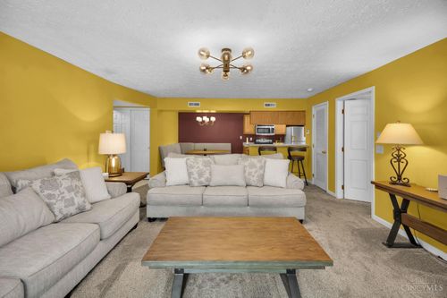 3543 Jessup Rd, Cincinnati, OH, 45239-6248 | Card Image