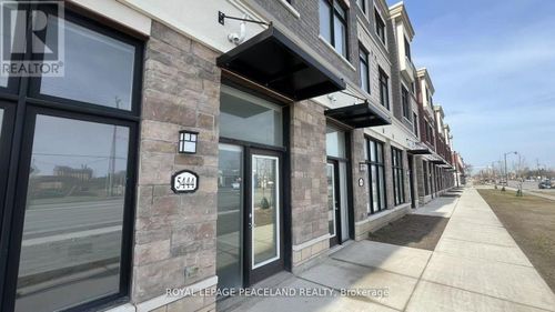 5444 Main St, Stouffville, ON, L4A3S3 | Card Image