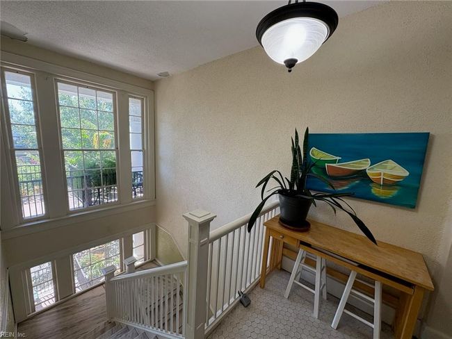 APT-7 - 1005 Colonial Ave, House attached with 1 bedrooms, 1 bathrooms and null parking in Norfolk VA | Image 5