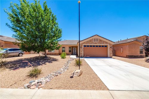 3916 E Mcvicar Ave, Kingman, AZ, 86409-2457 | Card Image